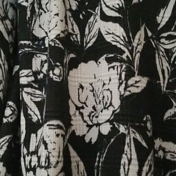 Sweater/jacket - Picture 2 of 4